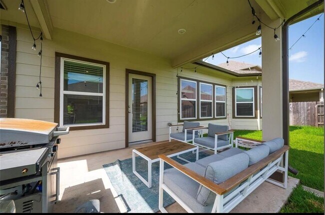 Building Photo - 1123 Vine House Dr
