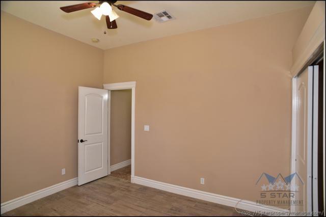 Building Photo - 3 bedroom in El Paso TX 79912