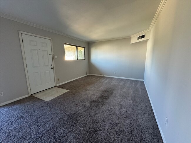 Building Photo - 807 Heights Blvd