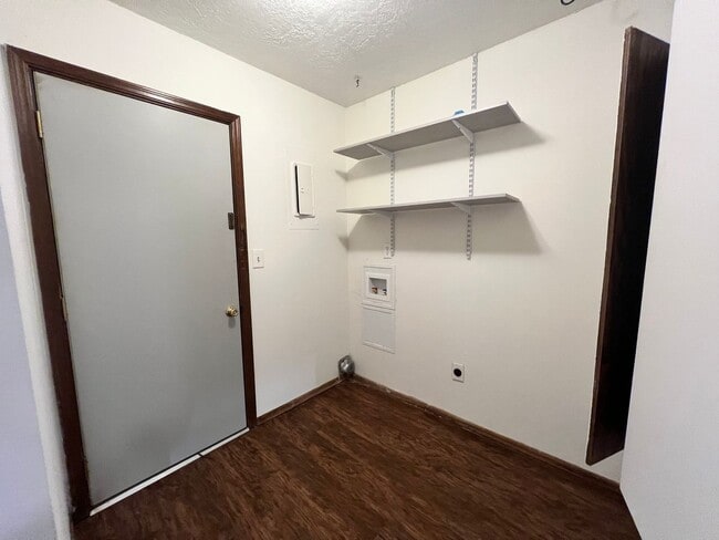 Building Photo - Cozy home in Norman + 2 bedrooms