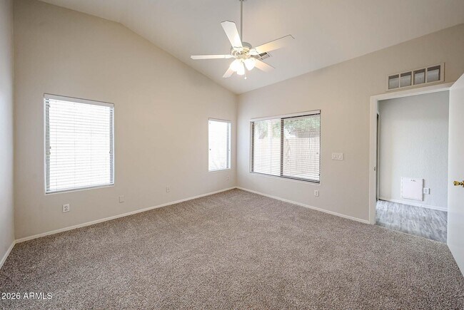 Building Photo - 6431 W Chisum Trail