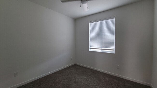 Building Photo - Brand New 2 Story Townhome