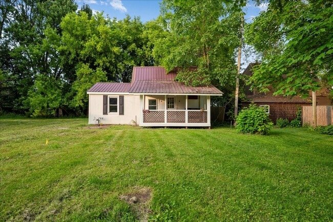Building Photo - 3 Bedroom 1 Bath Rental in Oneida, NY!
