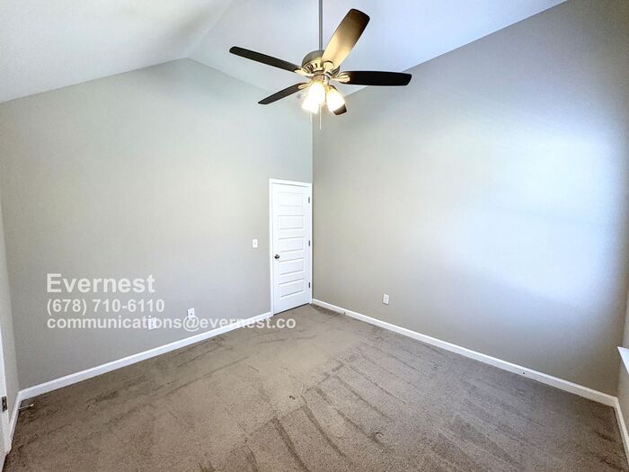 Building Photo - 3177 Alhambra Cir