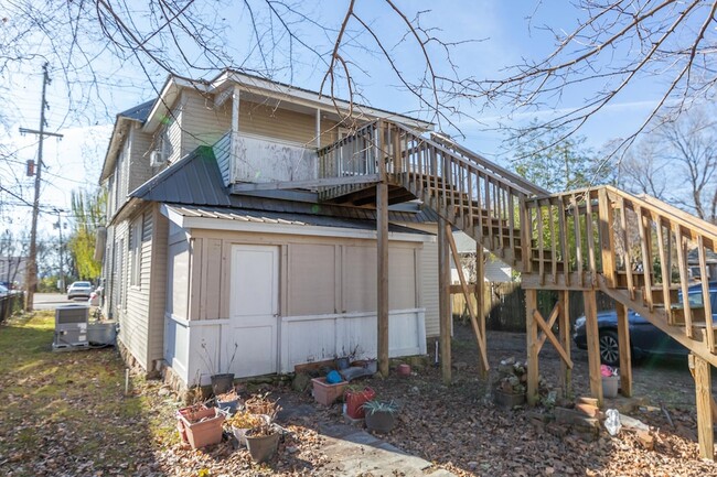 Building Photo - 407 Colville St