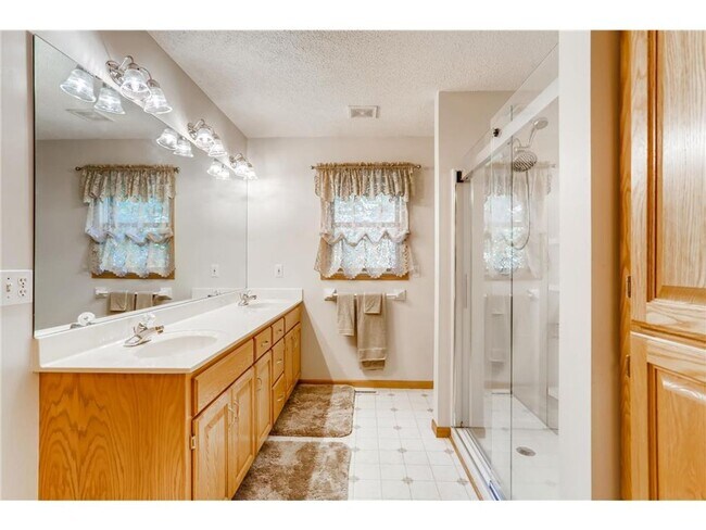 Building Photo - Single Family Home + Over 1/2 Acre Lot!! Welcome Home to Rockford MN!