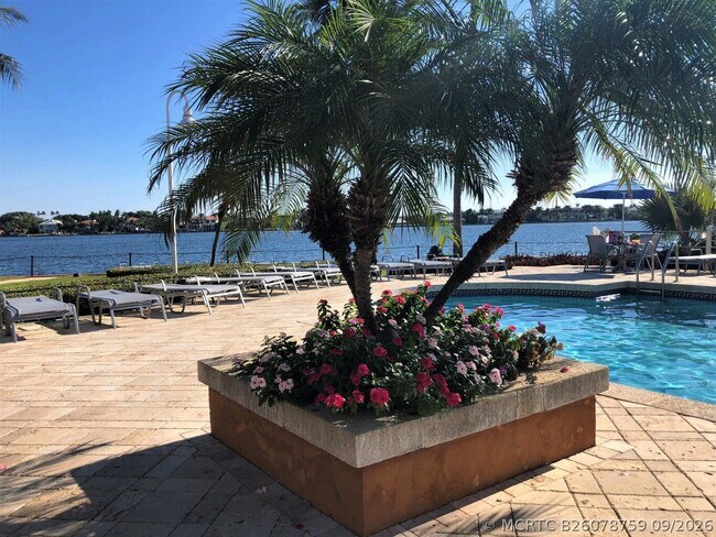 Building Photo - 103 Yacht Club Way