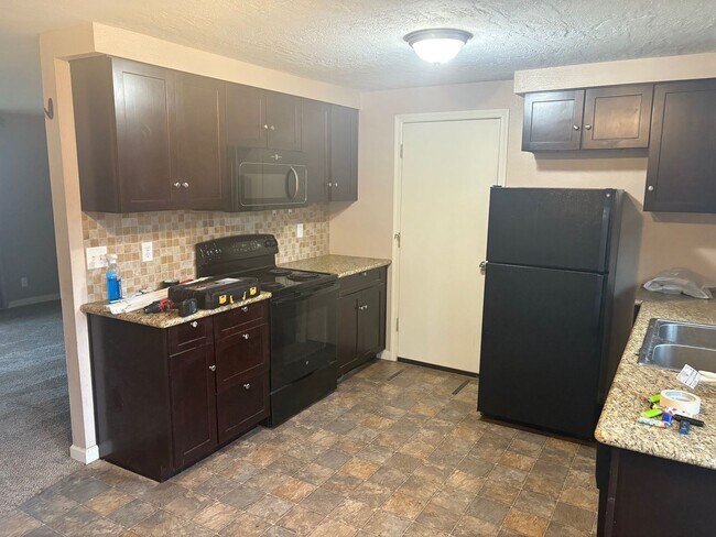 Building Photo - KeBr01 ~ 486/488 52nd Street