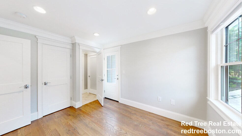 Building Photo - 101 Sumner Rd