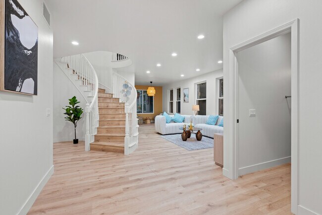 Building Photo - Gated Newport Coast 5BR w/ Pool Access