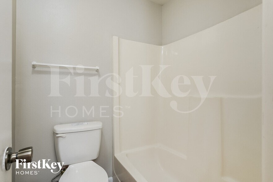 Building Photo - 3532 Brink Cir
