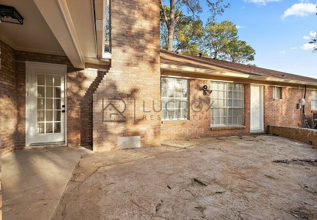 Building Photo - 816 Winthrop Cir