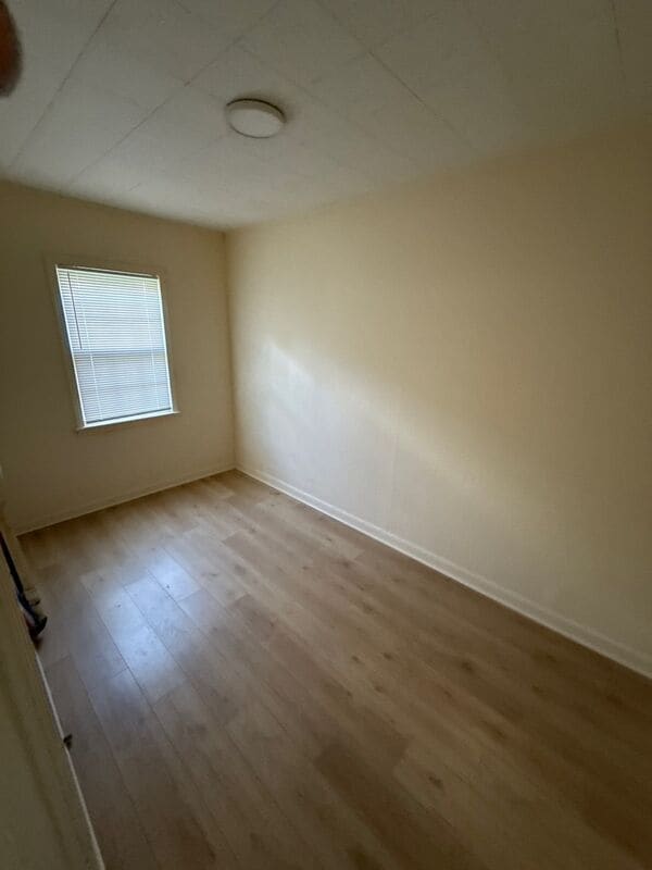 Building Photo - 211 W Santa Clair St