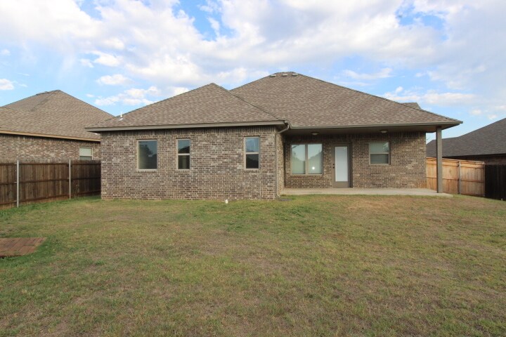 Building Photo - 20638 Frontier Pl