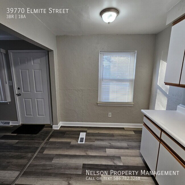 Building Photo - 39770 Elmite St