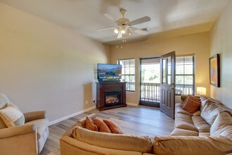 Building Photo - 2373 Quarter Horse Trl