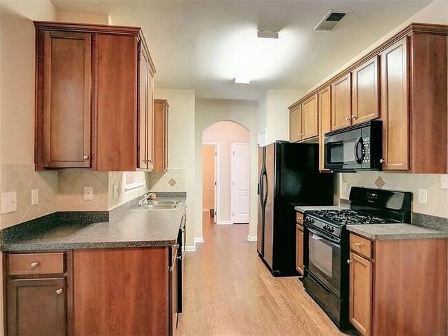 Building Photo - 1083 Brownstone Dr SW