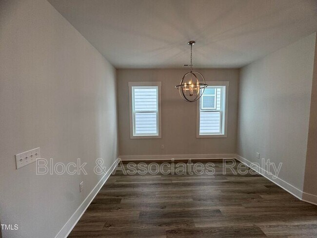 Building Photo - 2129 Treelight Wy