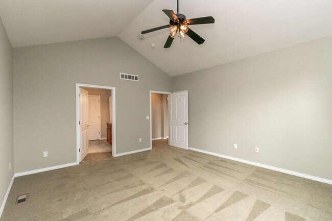 Building Photo - Beautiful ranch style patio home in Fox Meadows golf community.