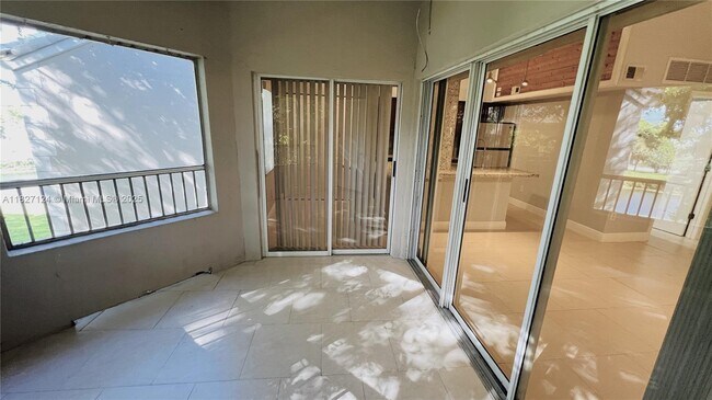 Building Photo - 2881 N Oakland Forest Dr