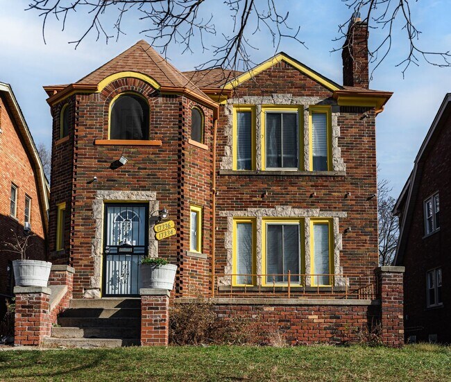 Primary Photo - 17334/17336 Kentucky St - FDR