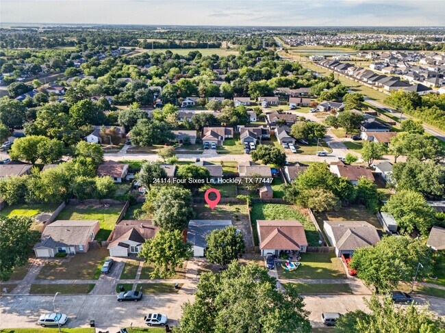 Building Photo - 24114 4 Sixes Ln