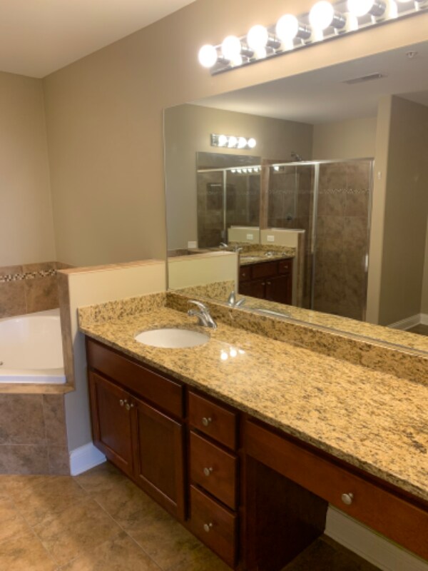 Building Photo - 2 Itasca Place