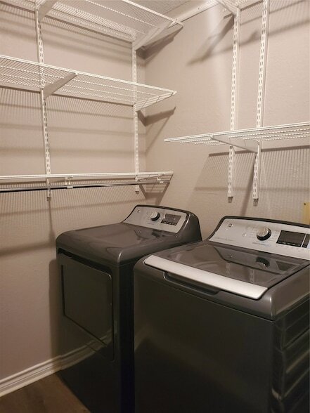 Building Photo - 4308 N Capistrano Dr