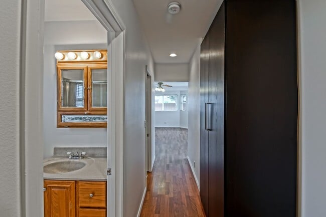 Building Photo - Bright & Charming, Single Story 3BR2BA Home w/ Large Front Yard, Huge Fenced Rear Yard w/ Large D...