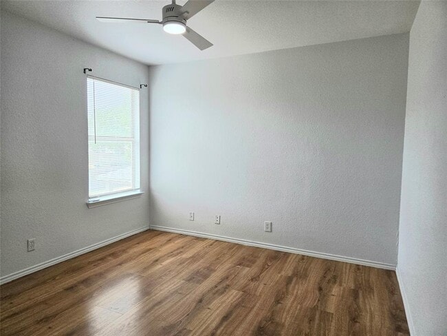 Building Photo - 161 Beech Dr