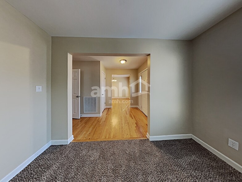 Building Photo - 809 Old Ash Ct