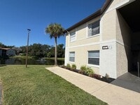 Building Photo - 2bedroom 2bath updated end unit condo on second floor available for $1295.00