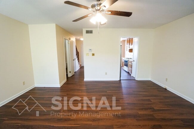 Building Photo - 395 Jamestown Manor Dr