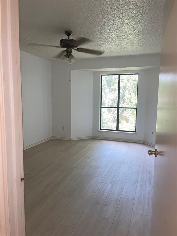 Building Photo - 6610 Windrift Way