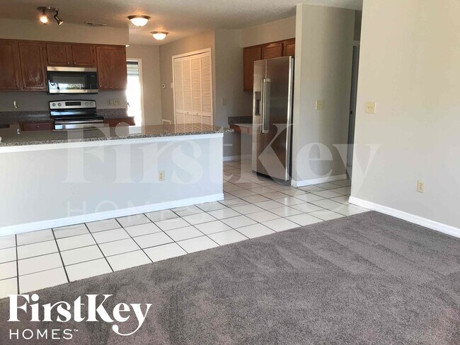 Building Photo - 1771 Gatewood Dr