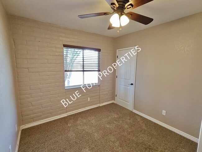 Building Photo - 9742 E Cannon Pl