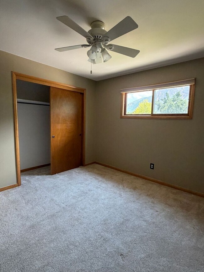 Building Photo - 95 Chapparal Cir