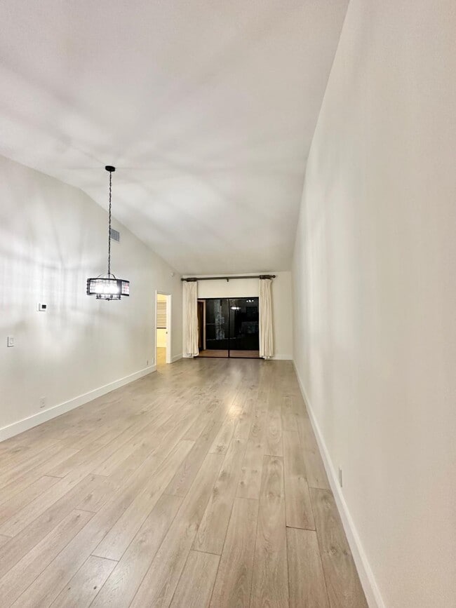 Building Photo - 3000 Norwood Pl