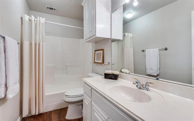 Building Photo - 2620 Britany Cir