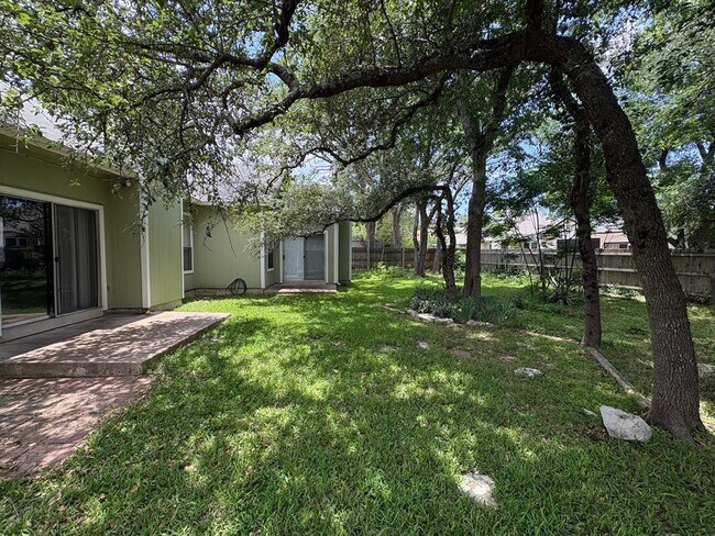 Building Photo - 12604 Hunters Chase Dr