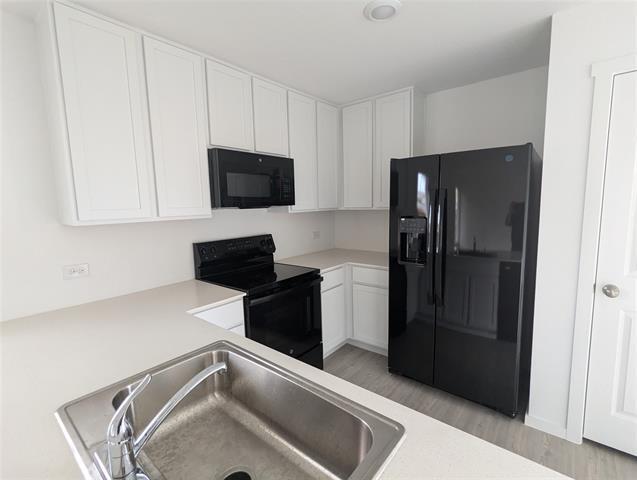 Building Photo - 619 Fisher Ln