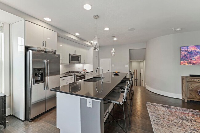 Building Photo - 783 Morton St NW