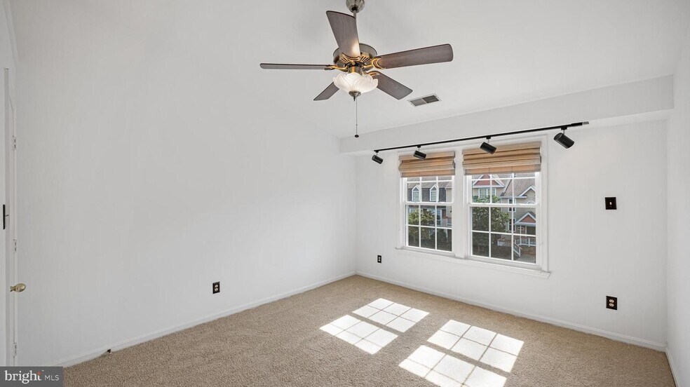 Building Photo - 14226 Jib St