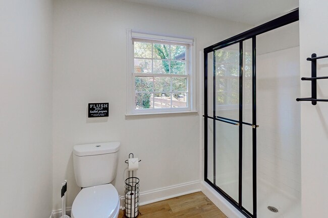 Building Photo - 5629 Southern Pines Ct
