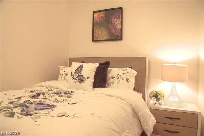 Building Photo - 4575 Dean Martin Dr