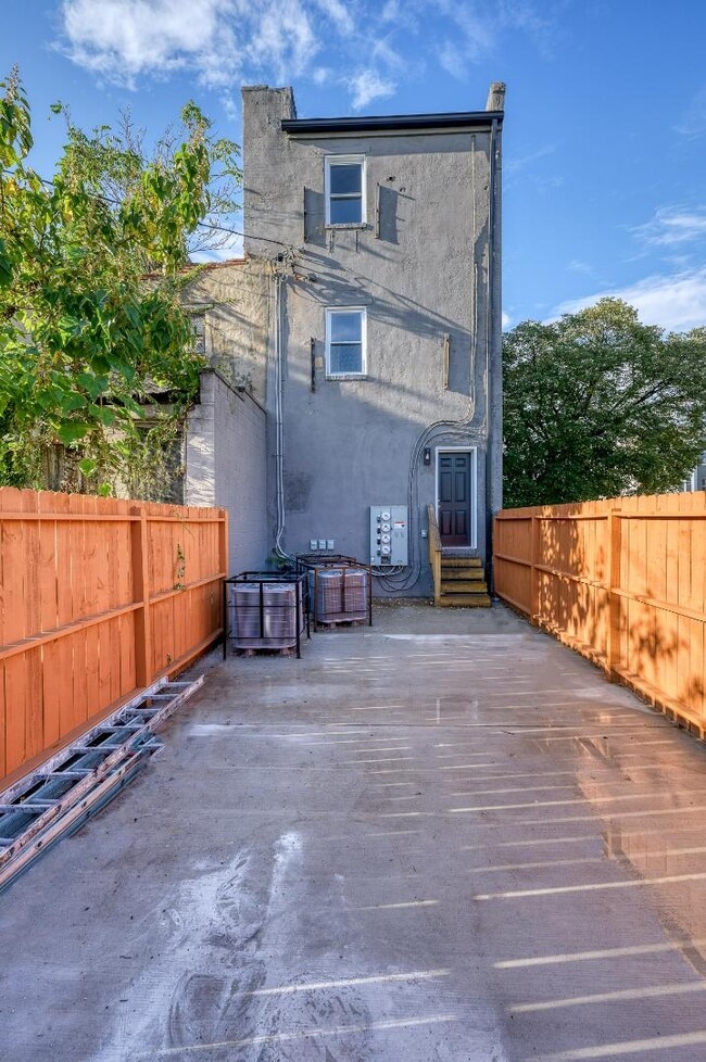 Building Photo - 1701 Edmondson Ave