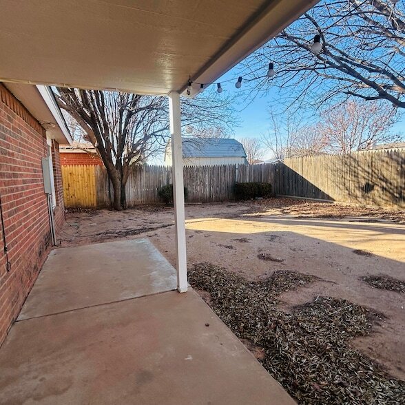 Building Photo - 6114 10th St