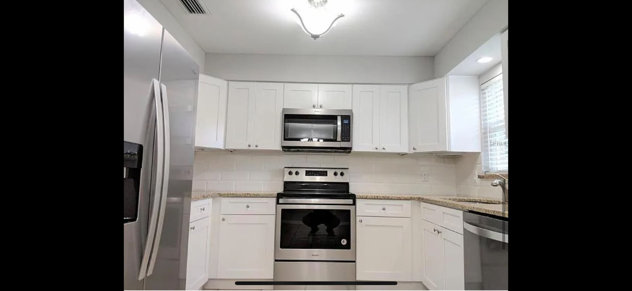 Building Photo - 2749 Sweet Springs St