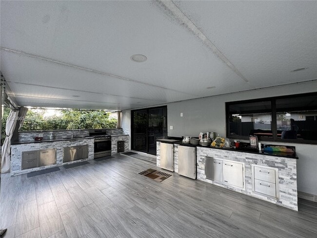 Building Photo - 10394 Fairway Heights Blvd