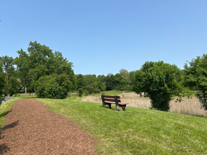 Building Photo - 1320 Westcott St